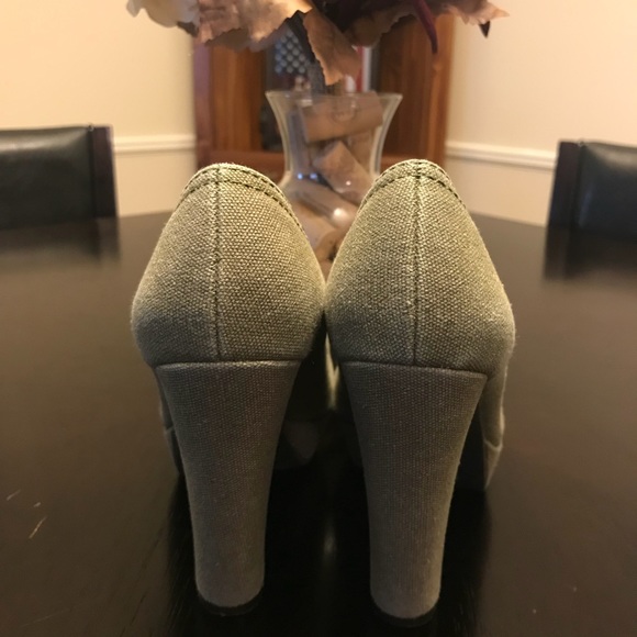 Gianni Bini Heels - Picture 4 of 5